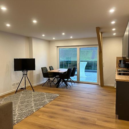 Moselappartements By Weingut Marco Adamy Losnich Екстер'єр фото